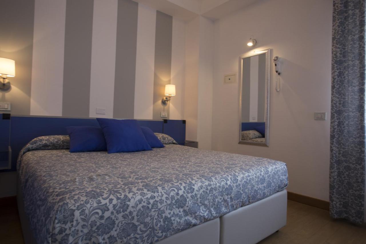 Hotel Mon Pays 리치오네 외부 사진