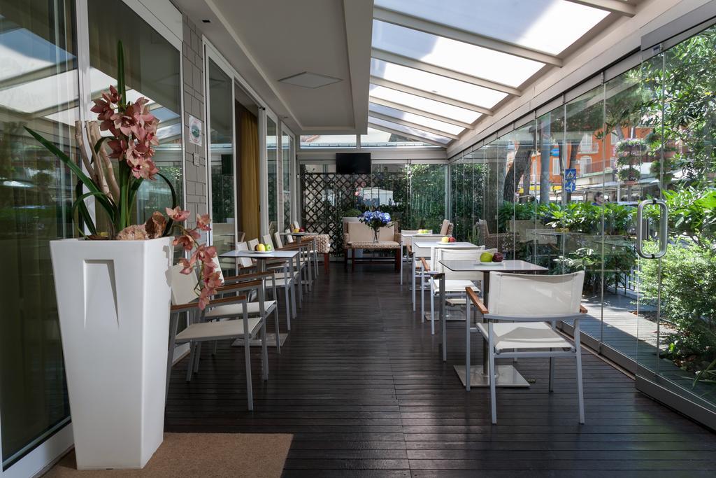 Hotel Mon Pays 리치오네 외부 사진