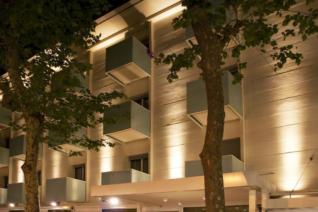Hotel Mon Pays 리치오네 외부 사진